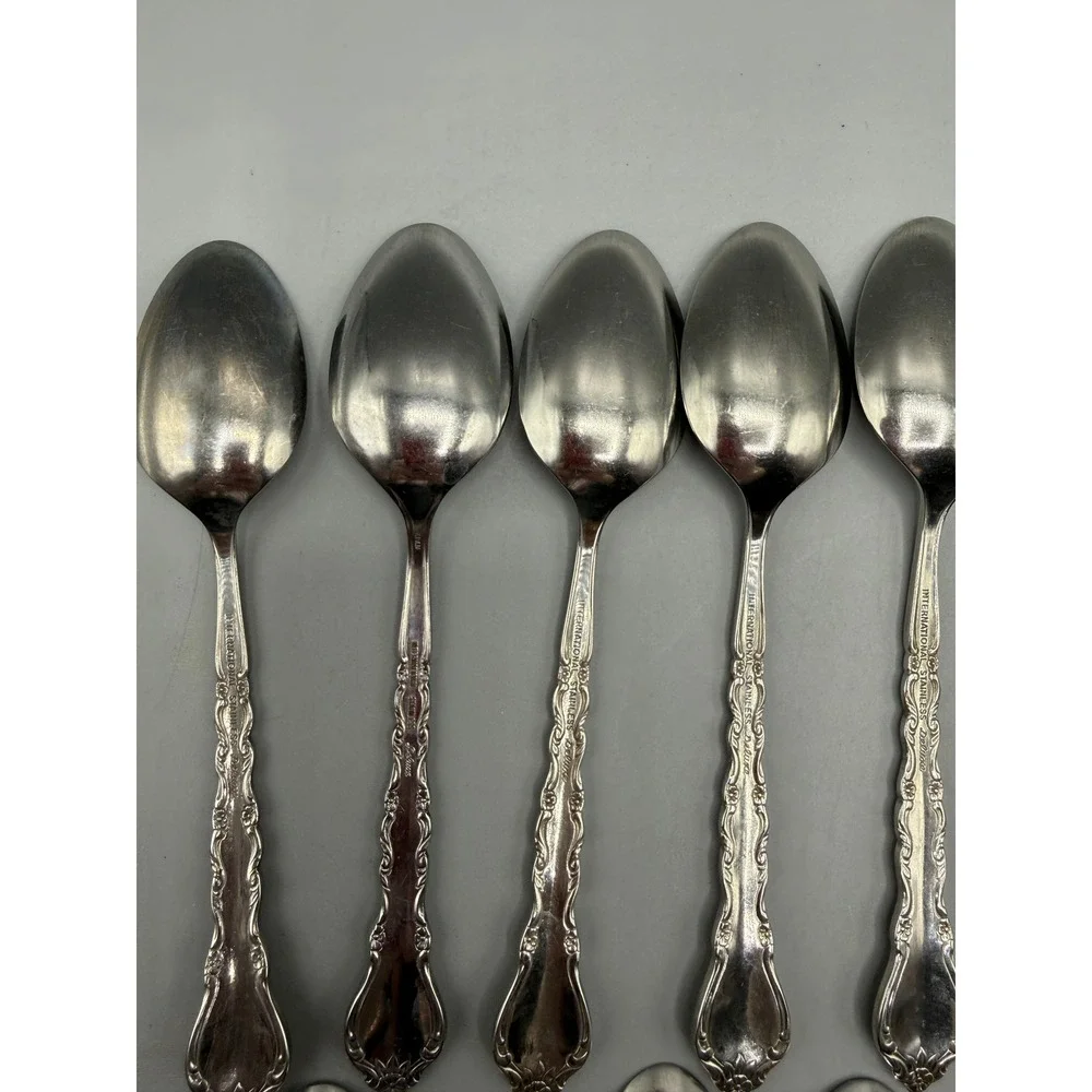 International Stainless Deluxe Gigi Spoon Set 20pc 16 Teaspoon 4 Soup Spoon